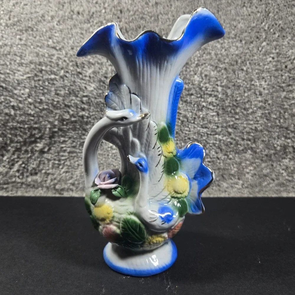 Porcelain Swan Vase Blue White‎ Floral Gold Trim Vintage Decor